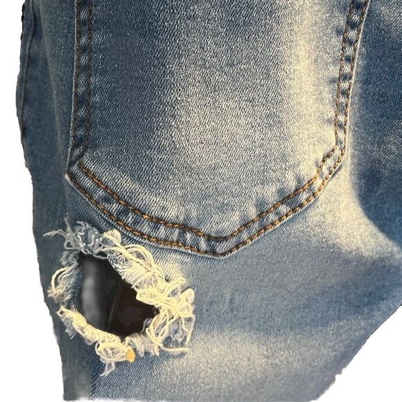 Hot & Delicious Rhinestone Fringe Jeans Y2K Inspired Distressed Womens Small NWT - Picture 11 of 16